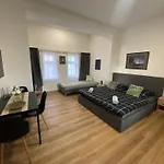 Kerova 7 * بلزن